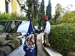 01 ΠΡΟΕΔΡΙΚΗ ΦΡΟΥΡΑ ΣΗΜΑΙΑ ΗΠΑ ΝΟΡΒΗΓΙΑ ΠΡΟΕΔΡΙΚΟ 04-11-2025