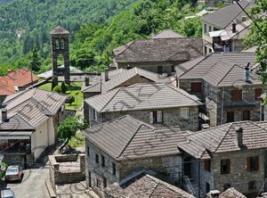 24 ΠΟΡΤΑ ΠΕΤΡΙΝΟ ΣΠΙΤΙ ΠΥΡΣΟΓΙΑΝΝΗ ΜΑΣΤΟΡΟΧΩΡΙΑ ΚΟΝΙΤΣΑ 08-06-2025