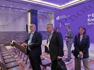 25 ΠΑΠΑΣΤΑΥΡΟΥ ΚΕΡΑΜΕΩΣ ΠΑΠΑΘΑΝΑΣΗΣ GUILFOYLE ΚΟΤΣΙΡΑΣ ΣΙΑΜΙΣΙΗΣ ΛΙΒΑΝΟΣ HELLENIQ ENERGY ALBA 1st ENERGY & SUSTAINABILITY KNOWLEDGE FORUM GRAND HYATT 19-11-2025