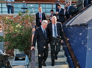 26 ΔΕΝΔΙΑΣ ΜΑΝΙΑΤΗΣ ΠΑΠΑΣΤΕΡΓΙΟΥ ΜΑΡΙΝΑΚΗΣ ΜΠΡΑΤΑΚΟΣ ΣΤΑΦΑΝΗΣ ΣΑΡΑΚΑΚΗΣ ΚΩΣΤΟΠΟΥΛΟΣ PYATT TSUNIS ΠΙΣΤΙΟΛΑΣ DELPHI ECONOMY FORUM X 3η ΜΕΡΑ AMALIA HOTEL 11-04-2025