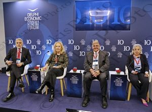 31 ΡΑΠΤΗ ΜΗΤΑΡΑΚΗΣ ΚΟΤΣΙΡΑΣ ΖΑΧΑΡΙΑΔΗΣ ΤΣΑΚΟΓΛΟΥ ΜΑΝΤΖΟΣ ΣΥΡΑΓΓΕΛΑ ΠΡΩΤΟΠΑΠΠΑΣ DELPHI ECONOMY FORUM X 4η ΜΕΡΑ ΕΡΜΗΣ AMALIA HOTEL 12-04-2025