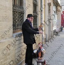 37 ΥΠΑΙΘΡΙΟΣ ΜΑΡΙΟΝΕΤΙΣΤΑΣ ΜΑΡΙΟΝΕΤΑ GRAND PLACE BRUSSELS ΒΕΛΓΙΟ 18-03-2025
