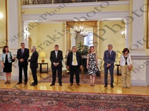 04 ΣΑΚΕΛΛΑΡΟΠΟΥΛΟΥ ΣΚΑΛΚΟΣ ΔΙΑΠΙΣΤΕΥΣΕΙΣ ΠΡΕΣΒΕΩΝ ΖΑΜΠΙΑ ΚΟΛΟΜΒΙΑ ΟΜΑΝ ΚΟΝΓΚΟ ΜΑΥΡΙΚΙΟΣ ΜΑΥΡΙΤΑΝΙΑ ΑΓΙΟΣ ΜΑΡΙΝΟΣ ΚΕΝΥΑ ΤΣΑΝΤ ΤΟΥΡΚΜΕΝΙΣΤΑΝ ΜΠΟΥΡΟΥΝΤΙ ΓΟΥΙΝΕΑ ΠΡΟΕΔΡΙΚΟ 08-10-2024