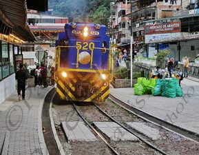 100 ΤΡΑΙΝΟ EMD GR12 SAN LUIS LSL 1400-2 CUSCO MACHU PICCHU CUSCO PERURAIL AGUAS CALIENTES ΠΕΡΟΥ 09-08-2024