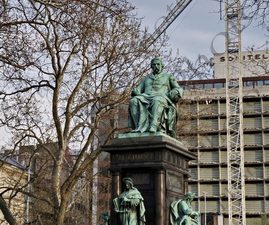 114 COUNT ISTVAN SZECHENYI STATUE BUDAPEST ΟΥΓΓΑΡΙΑ 16-04-2023