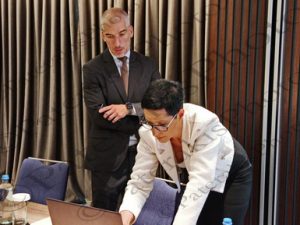 13 AL QAHTANI ΥΠ ΕΝΕΡΓΕΙΑΣ ΣΑΟΥΔΙΚΗ ΑΡΑΒΙΑ ΣΔΟΥΚΟΥ AL SAADI ΜΑΝΟΥΣΑΚΗΣ ΤΣΑΚΙΡΗΣ NATIONAL GRID ΑΔΜΗΕ ΥΠΟΓΡΑΦΗ ΙΔΡΥΣΗΣ SAUDI GREEK INTERCONNECTION ATHENS CAPITAL 27-09-2023