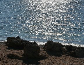 144 ΑΝΤΑΝΑΚΛΑΣΕΙΣ ΘΑΛΑΣΣΑ ΒΡΑΧΟΙ ΔΕΝΔΡΟ ΠΑΡΑΛΙΑ ΑΥΛΩΝΑ ΚΑΛΟ ΝΕΡΟ ΚΥΠΑΡΙΣΣΙΑ ΜΕΣΣΗΝΙΑ 22-04-2023