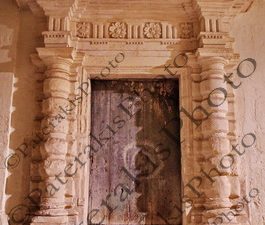 28 ΠΟΡΤΑ ΣΟΚΑΚΙ ΕΚΚΛΗΣΙΑ ΚΤΗΡΙΟ GRAVINA IN PUGLIA ΙΤΑΛΙΑ 17-11-2025