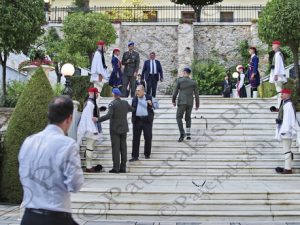 28 ΣΑΚΕΛΛΑΡΟΠΟΥΛΟΥ ΜΗΤΣΟΤΑΚΗΣ ΚΑΣΣΕΛΑΚΗΣ ΑΝΔΡΟΥΛΑΚΗΣ ΚΟΥΤΣΟΥΜΠΑΣ ΚΩΝΣΤΑΝΤΟΠΟΥΛΟΥ ΔΕΞΙΩΣΗ ΓΙΟΡΤΗ ΔΗΜΟΚΡΑΤΙΑΣ ΠΡΟΕΔΡΙΚΟ 24-07-2024