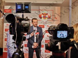 37 ΧΑΤΖΗΔΑΚΗΣ ΣΚΡΕΚΑΣ ΘΕΟΧΑΡΗΣ ΧΡΥΣΟΧΟΙΔΗΣ ΘΕΜΙΣΤΟΚΛΕΟΥΣ ΠΑΠΠΑΣ ΦΡΑΓΚΟΓΙΑΝΝΗΣ 27th ANNUAL ECONOMIST GOVERNMENT ROUNDTABLE LAGONISSI RESORT Γ ΜΕΡΑ 26-10-2023