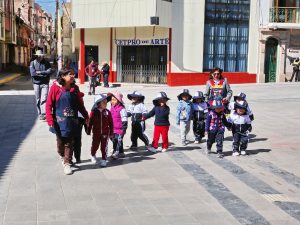 64 ΜΑΘΗΤΕΣ ΝΗΠΙΑΓΩΓΕΙΟΥ PUNO ΛΙΜΝΗ TITICACA ΠΕΡΟΥ 06-08-2024