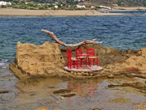 77 ΚΑΘΙΣΜΑ ΤΡΑΠΕΖΙ ΣΤΗ ΠΑΡΑΛΙΑ ΑΝΕΜΟΜΥΛΟΣ ΜΩΛΟΣ 25-08-2022