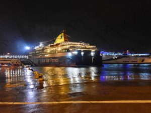 01 ΚΟΥΒΕΛΗΣ ΣΑΝΤΟΡΙΝΙΟΣ BLUE STAR DELOS ΠΡΩΤΟ ΠΛΟΙΟ ΛΙΜΑΝΙ ΠΕΙΡΑΙΑ 01-01-2019