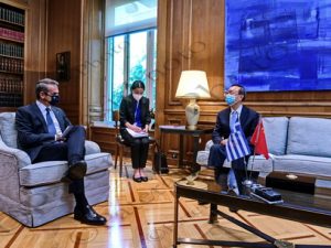 03 ΜΗΤΣΟΤΑΚΗΣ YANG JIECHI ΜΕΛΟΣ ΠΟΛΙΤΙΚΟΥ ΓΡΑΦΕΙΟΥ ΚΕΝΤΡΙΚΗΣ ΕΠΙΤΡΟΠΗΣ  ΚΚ ΚΙΝΑΣ ΜΑΞΙΜΟΥ 04-09-2020