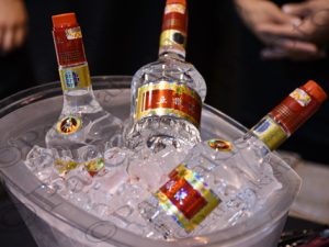 04 WULIANGYE ΤΑΞΙΔΙΑ ΤΩΝ ΚΙΝΕΖΙΚΩΝ ΚΙΝΟΥΜΕΝΩΝ ΣΧΕΔΙΩΝ ΣΤΗΝ ΕΛΛΑΔΑ ΕΛΛΗΝΙΚΟΣ ΚΟΣΜΟΣ 31-10-2019