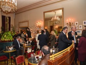 08 ΜΑΝΩΛΑΚΟΣ ΜΩΡΑΛΗΣ ΜΑΝΕΣΙΩΤΗΣ ΕΜΠΟΡΙΚΟΣ ΣΥΛΛΟΓΟΣ ΠΕΙΡΑΙΑ 120 ΧΡΟΝΙΑ FOYER ΔΗΜΟΤΙΚΟ ΘΕΑΤΡΟ ΠΕΙΡΑΙΑ 14-02-2020