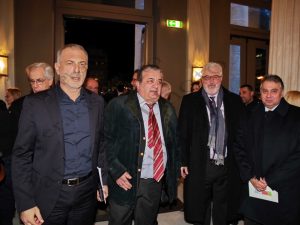 18 ΜΗΤΣΟΤΑΚΗΣ ΓΕΩΡΓΙΑΔΗΣ ΠΛΑΚΙΩΤΑΚΗΣ ΠΑΤΟΥΛΗΣ ΜΩΡΑΛΗΣ ΠΑΡΟΥΣΙΑΣΗ ΠΡΟΓΡΑΜΜΑΤΟΣ ΑΣΤΙΚΗΣ ΑΝΑΠΛΑΣΗΣ ΔΗΜΟΥ ΠΕΙΡΑΙΑ ΔΗΜΟΤΙΚΟ ΘΕΑΤΡΟ ΠΕΙΡΑΙΑ 16-01-2020