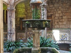 19 CATHEDRAL OF THE HOLY CROSS AND SAINT EULALIA ΚΑΘΕΔΡΙΚΟΣ ΝΑΟΣ ΤΙΜΙΟΥ ΣΤΑΥΡΟΥ ΚΑΙ ΑΓΙΑ ΕΥΛΑΛΙΑ BARCELONA ΙΣΠΑΝΙΑ 02-03-2020