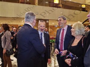 24 ΣΤΑΙΚΟΥΡΑΣ ΓΕΩΡΓΙΑΔΗΣ ΘΕΟΧΑΡΗΣ ΜΗΤΑΡΑΚΗΣ ΠΕΤΡΑΛΙΑ ΣΧΟΙΝΑΣ THE WORLD IN 2020 GALA DINNER ECONOMIST INTERCONTINENTAL 24-01-2020