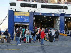 27 ΕΠΙΒΙΒΑΣΗ ΕΠΙΒΑΤΩΝ ΦΟΡΤΩΣΗ ΑΥΤΟΚΙΝΗΤΩΝ ΦΟΡΤΗΓΩΝ BLUE STAR DELOS ΛΙΜΑΝΙ ΠΕΙΡΑΙΑ 18-06-2021