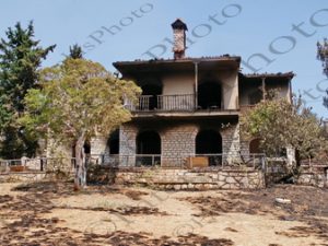 49 ΚΑΜΜΕΝΟ ΣΠΙΤΙ ΙΠΠΟΚΡΑΤΕΙΟΣ ΠΟΛΙΤΕΙΑ DRONE 10-08-2021