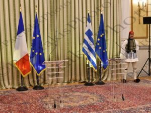 04 ΣΗΜΑΙΕΣ ΓΑΛΛΙΑΣ ΠΡΟΕΔΡΙΚΗ ΦΡΟΥΡΑ ΕΣΩΤΕΡΙΚΟ ΠΡΟΕΔΡΙΚΟ 07-09-2017