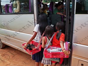 123 ΚΑΘΗΜΕΡΙΝΗ ΖΩΗ ΠΑΙΔΙΑ ΜΙΚΡΟΠΩΛΗΤΕΣ ANGKOR THOM CANBODIA 23_24-08-2018