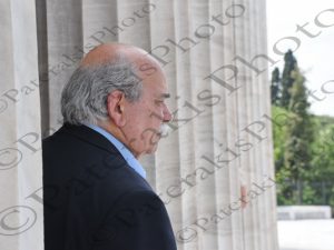 15 KALJULAID ΠΡΟΕΔΡΟΣ ΕΣΘΟΝΙΑΣ ΒΟΥΤΣΗΣ ΒΑΡΕΜΕΝΟΣ ΣΥΝΑΝΤΗΣΗ ΚΑΙ ΞΕΝΑΓΗΣΗ ΣΤΗΝ ΟΛΟΜΕΛΕΙΑ ΒΟΥΛΗ 17-05-2018