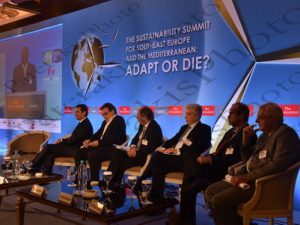 26 ΦΑΜΕΛΟΣ ΣΚΡΕΚΑΣ ECONOMIST ADAPT OR DIE DIVANI APOLLON ΚΑΒΟΥΡΙ 30-11-2016