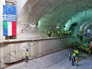 27 ΔΙΑΝΟΙΞΗ ΣΗΡΑΓΓΑΣ ΑΠΟ ΜΕΤΡΟΠΟΝΤΙΚΑ ΣΤΑΘΜΟΣ ΜΕΤΡΟ ΔΗΜΟΤΙΚΟ ΘΕΑΤΡΟ ΠΕΙΡΑΙΑ 29-11-2017