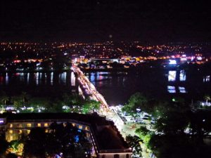 43 ΑΠΟ ΨΗΛΑ ΝΥΧΤΕΡΙΝΗ HUE VIETNAM 16_17-08-2018