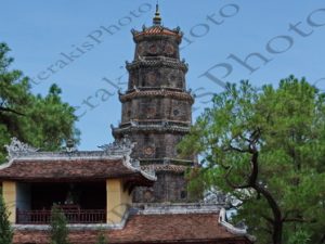 48 ΠΑΓΟΔΑ THIEN MU HUE VIETNAM 17-08-2018