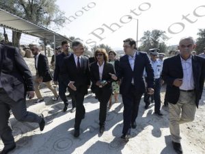 04 FAYMANN ΚΑΓΚΕΛΑΡΙΟΣ ΑΥΣΤΡΙΑΣ ΤΣΙΠΡΑΣ ΕΠΙΣΚΕΨΗ ΠΡΟΣΦΥΓΩΝ ΛΕΣΒΟΣ 06-10-2015