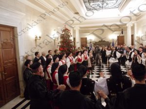 17 ΤΣΙΠΡΑΣ ΧΡΙΣΤΟΥΓΕΝΝΙΑΤΙΚΑ ΚΑΛΑΝΤΑ Μ.ΜΑΞΙΜΟΥ 24-12-2015