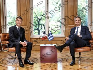40 MACRON ΠΡΟΕΔΡΟΣ ΓΑΛΛΙΑ ΜΗΤΣΟΤΑΚΗΣ ΔΕΝΔΙΑΣ ΓΕΡΑΠΕΤΡΙΤΗΣ ΖΑΧΑΡΑΚΗ ΘΕΟΔΩΡΙΚΑΚΟΣ ΥΠΟΔΟΧΗ ΚΑΤΙΔΙΑΝ ΥΠΟΓΡΑΦΗ ΔΗΛΩΣΕΙΣ ΜΑΞΙΜΟΥ 25-04-2026