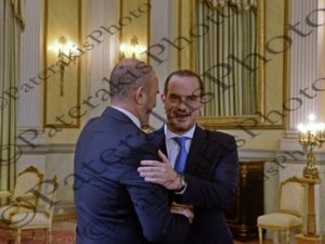 14 ΤΑΣΟΥΛΑΣ ΜΗΤΣΟΤΑΚΗΣ ΚΟΤΣΥΡΑΣ ΜΑΡΚΟΠΟΥΛΟΣ ΠΑΠΑΔΟΠΟΥΛΟΥ ΧΑΤΖΗΒΑΣΙΛΕΙΟΥ ΣΟΥΚΟΥΛΗ ΑΝΑΣΧΗΜΑΤΙΣΜΟΣ ΚΥΒΕΡΝΗΣΗΣ ΟΡΚΩΜΟΣΙΑ ΠΡΟΕΔΡΙΚΟ 12-06-2026