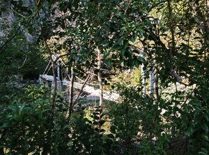 2707 ΚΑΤΕΣΤΡΑΜΕΝΗ ΚΡΕΜΑΣΤΗ ΠΕΖΟΓΕΦΥΡΑ ΑΓ ΠΑΡΑΣΚΕΥΗ ΤΕΜΠΗ ΛΑΡΙΣΑ 27-09-2024
